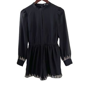 House Of Harlow NEW Hendrix Keyhole Front Embroidered Romper Size S